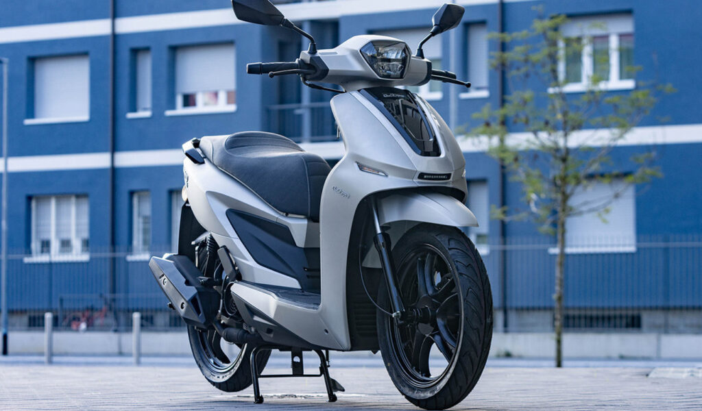 Um Winwood 125 a Torino