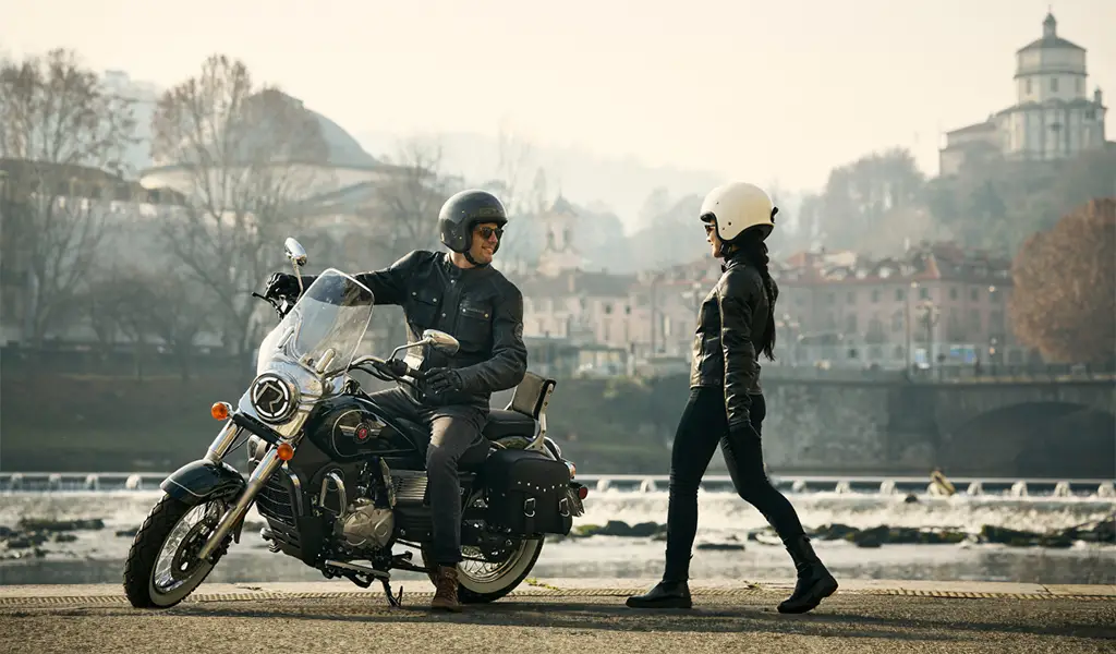 Renegade Classic 300: la cruiser vintage dal cuore moderno a Torino